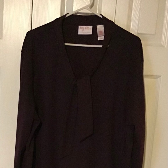 Sweater - Picture 1 of 2